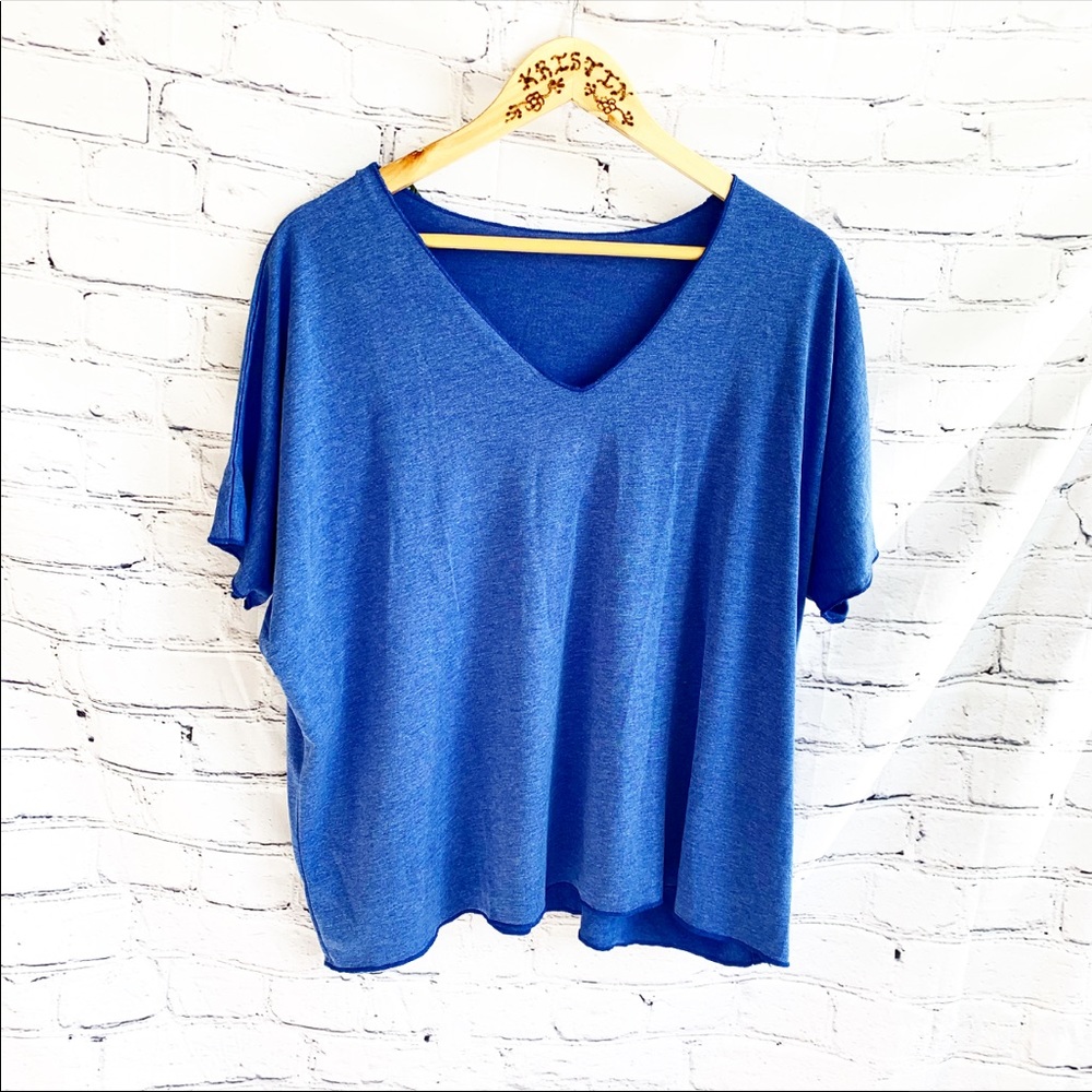NWT. WILA over sized tee shirt